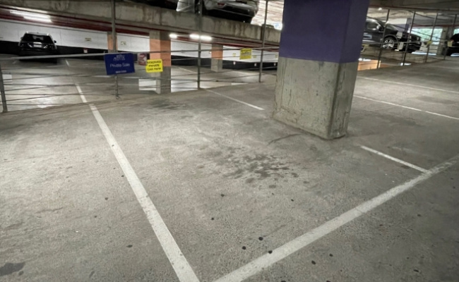 Secure under cover parking behind Chapel st Sth Yarra