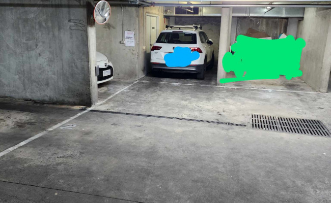 CAR PARK, CITY, 24x7, NEXT TO MELBOURNE CENTRAL
