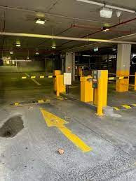 Undercover St Kilda Car Park, Close to a tram stop & St Kilda beach