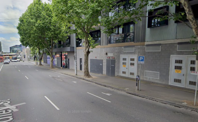 CBD-Edge Secure Parking - Walk to City in Minutes