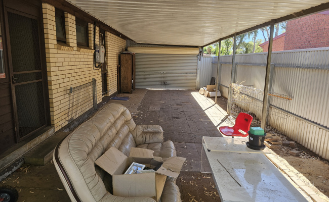 Carport parking on Afton Court in Para Hills West South Australia