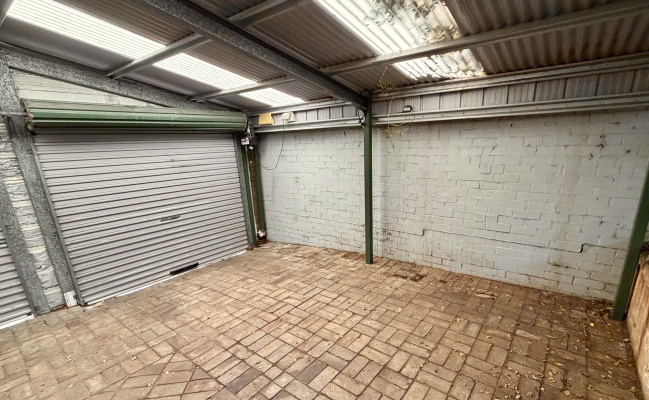 Lockup Garage 5mins walk to Petersham and Stanmore Stations