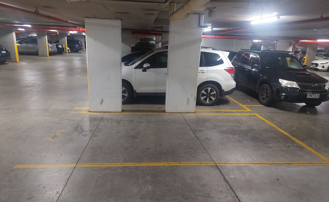 Great parking space near the CBD and Melbourne's Sport and Entertainment Precinct