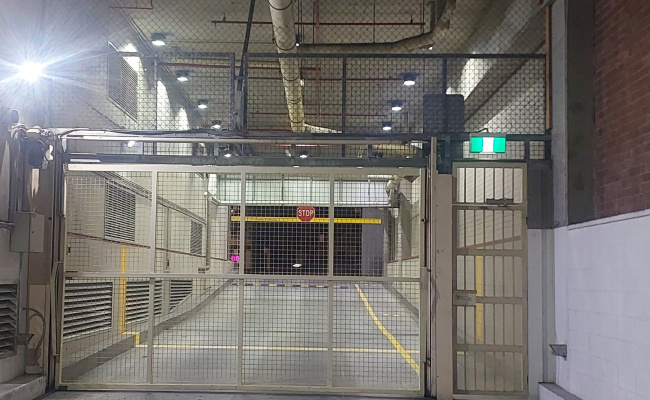 Great parking space near the CBD and Melbourne's Sport and Entertainment Precinct