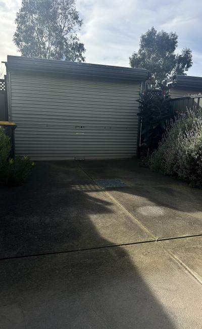 24/7 parking space near Anstey Station