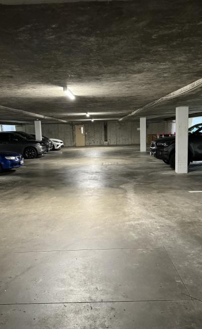 Short Walk to Central Station, King Georges Square & Queen St Mall #1