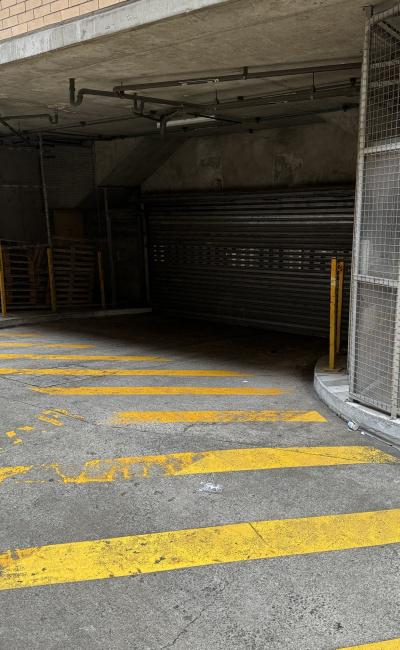 Short Walk to Central Station, King Georges Square & Queen St Mall #1