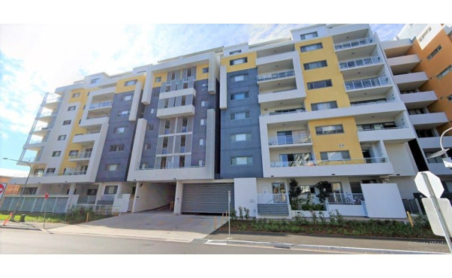 Wolli Creek Parking - 7mins walk to Wolli Creek station, near int & domestic airport!