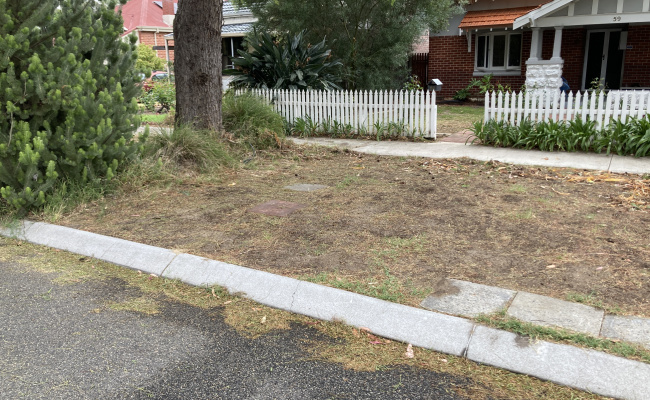Driveway parking on Austin Street in Shenton Park Western Australia