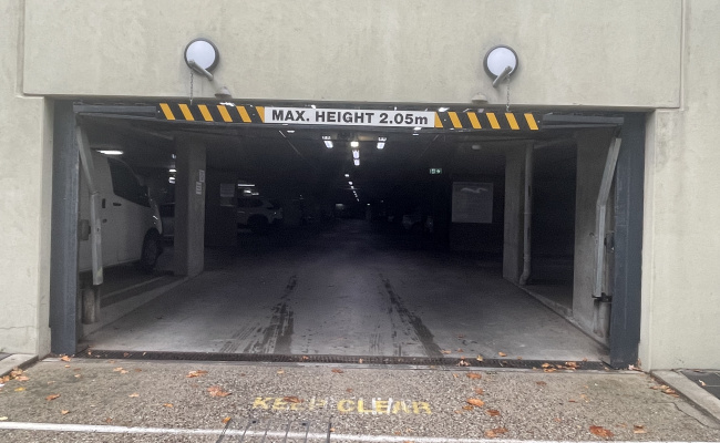 Undercover Parking - Bank St