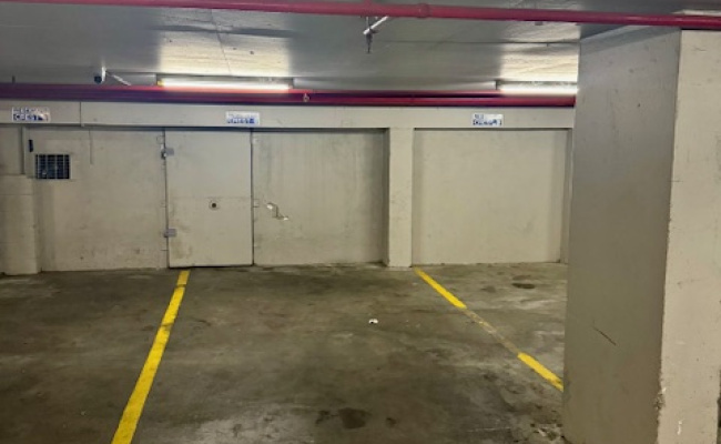 BARKLY STREET, ST KILDA - SECURE CAR PARK