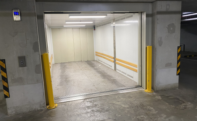 Secure parking space in Batman Street (Ref 91)
