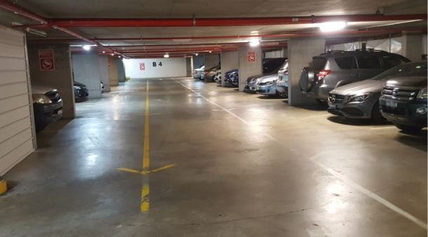 High security underground parking Bayswater Rd Potts Point x