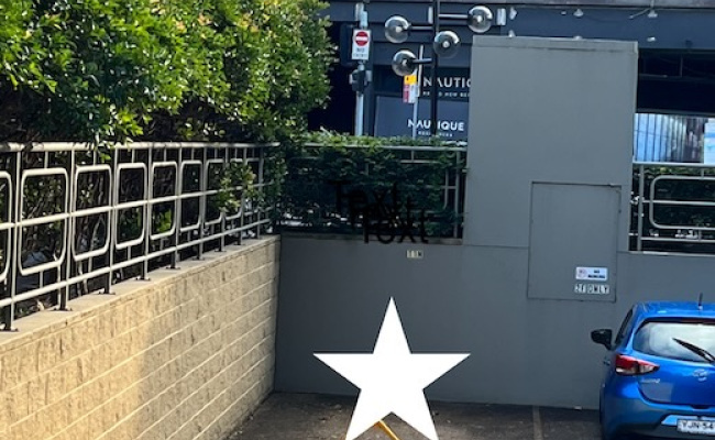 Outside parking on Bayswater Road in Rushcutters Bay New South Wales