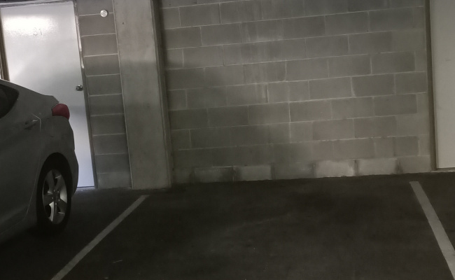 Perth - Closed Car Parking near CBD & Free Bus Zone