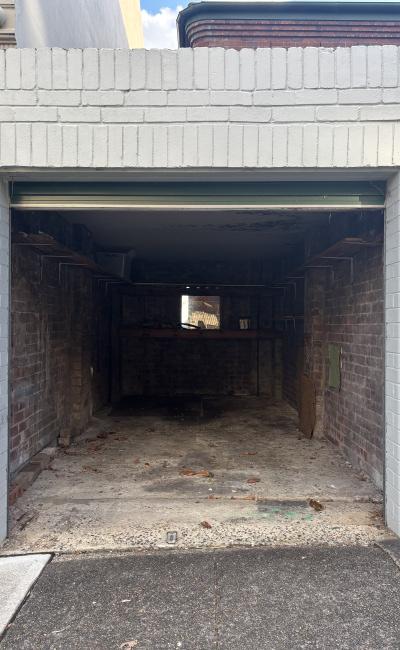 Great Lock up Garage at McMahons Point (Ferry) near North Sydney (Train, Metro)