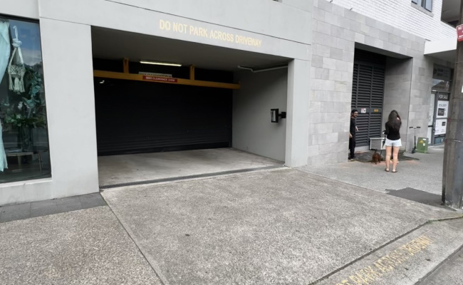 Great parking space near bondi beach and bondi junctiom