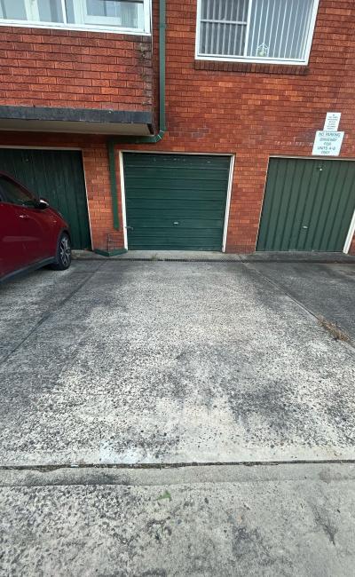 Parking space available near UNSW and Prince of Wales Hospital.