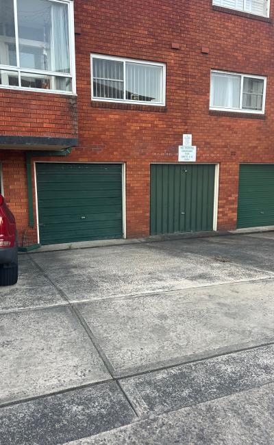 Parking space available near UNSW and Prince of Wales Hospital.