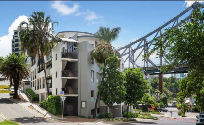 Lock up garage parking on Boundary Street in Brisbane City Queensland