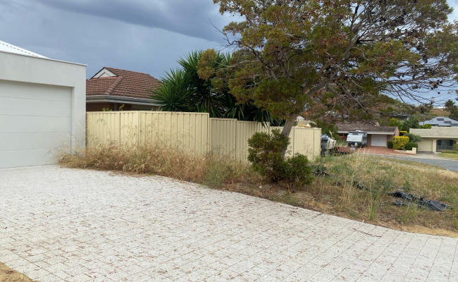 Driveway parking on Bullara Road in Craigie Western Australia
