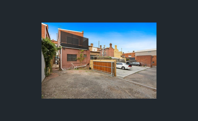 secured, convenient parking, just 2 min walk to Auburn station and 7 mins to Swinburne Uni