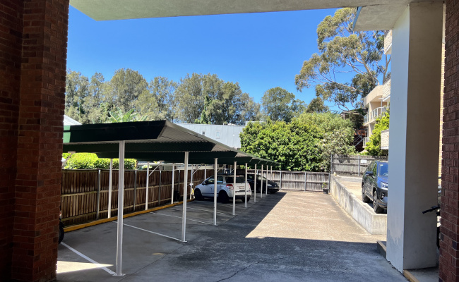 Private undercover parking near Manly