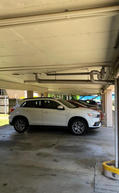 Covered private spot. Only 5 min walk to Buranda train/bus station and 8 min to PA Hospital