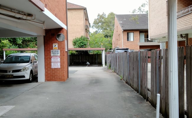 Car Parking for Rent near Westmead Train Station, Children's Hospital, Adult Emergency & Light Rail