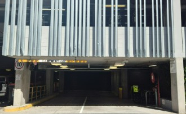 Bowen Hills - Secure Indoor Parking Near Exhibition Train Station