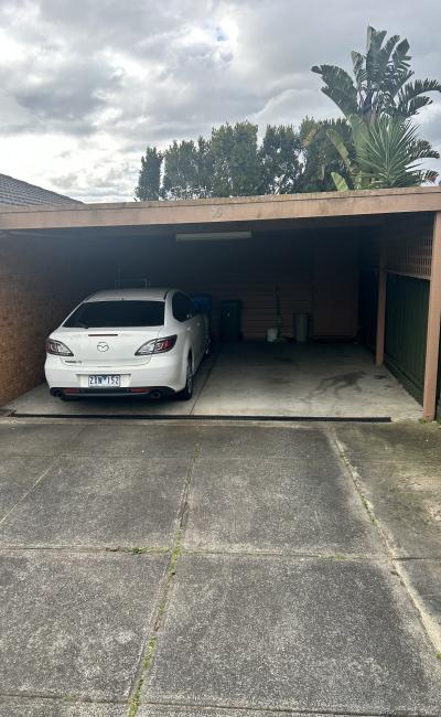 Carport parking on Central Rd in Hampton Park