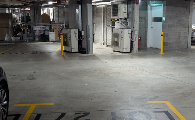 Convenient car space in Wolli Creek (Discovery Point)