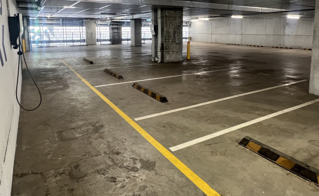 Southbank Unreserved Monthly Parking via LPR access