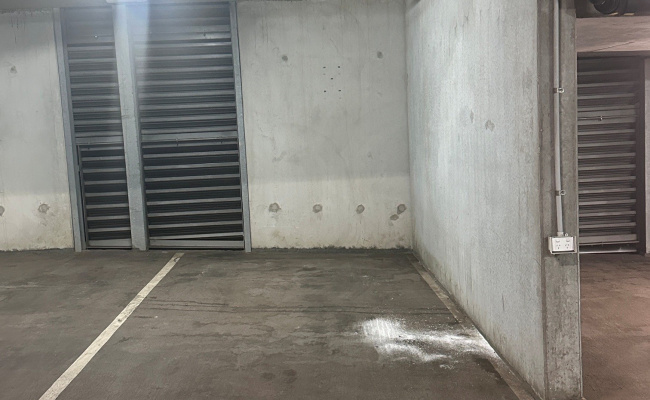 Great parking space in the heart of the Southbank