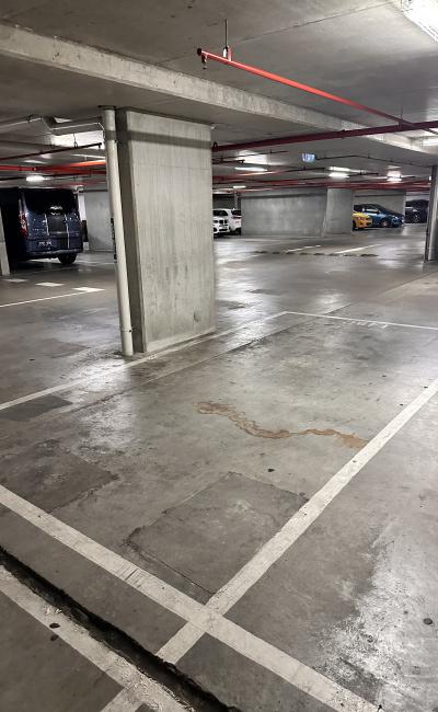 Convenient and safe parking space near cbd