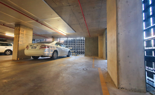 Secure Parking right next to Canberra Centre (In the corner as well so a bit of extra space)