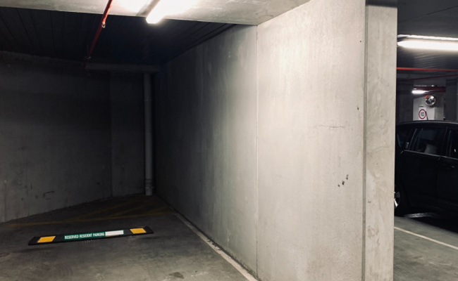 Secure Parking in Docklands