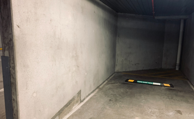 Secure Parking in Docklands