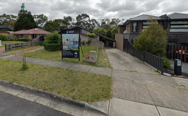 Great parking space near Fountain Gate Narre Warren