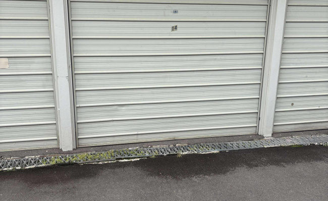 Great parking space near Edgecliff Station