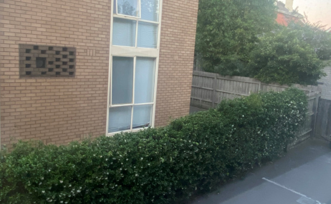 Driveway parking on Davis Avenue in South Yarra Victoria
