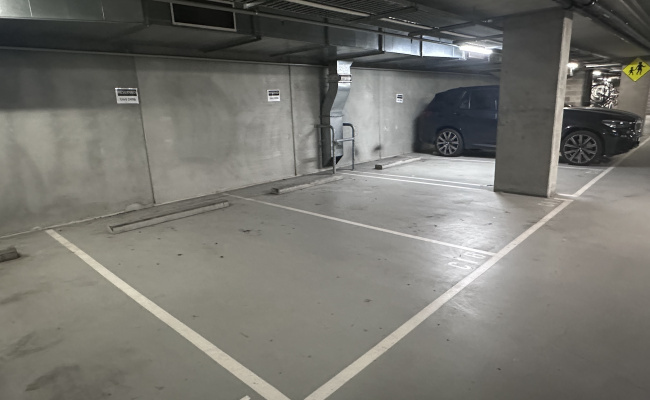 Great parking in Docklands