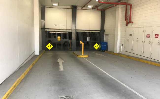 Great parking in Docklands