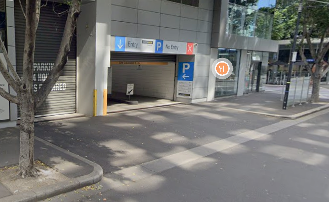 Secure DockLands Undercover Parking