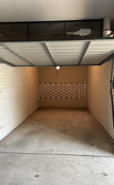 Kensington - Lock Up Garage