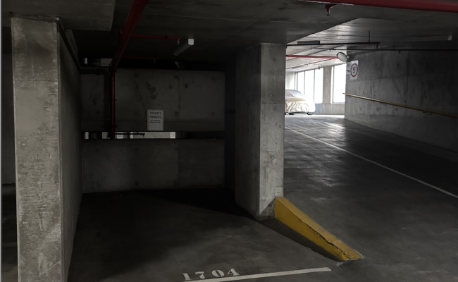 Parking near CBD - Dorcas Street