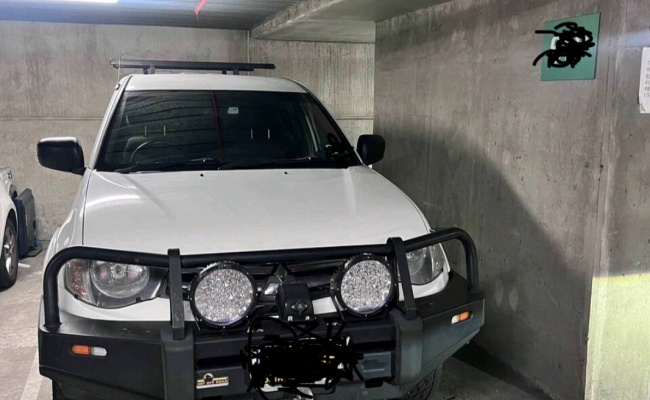 Indoor parking in CBD, near Southern Cross Station n Crown Casino, in free tram zone