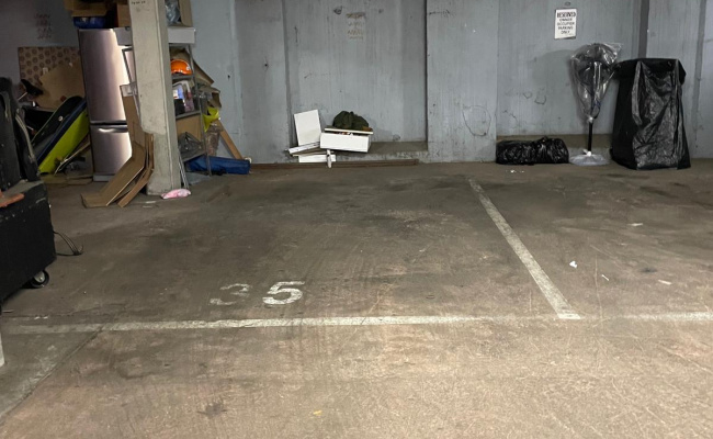 Indoor lot parking on Drewery Lane in Melbourne Victoria