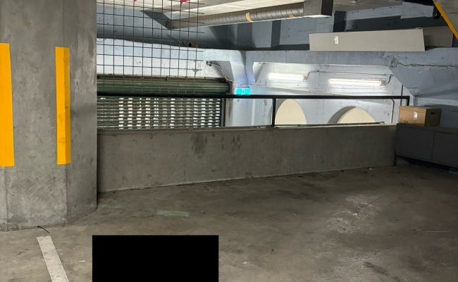 Indoor lot parking on Drewery Lane in Melbourne Victoria