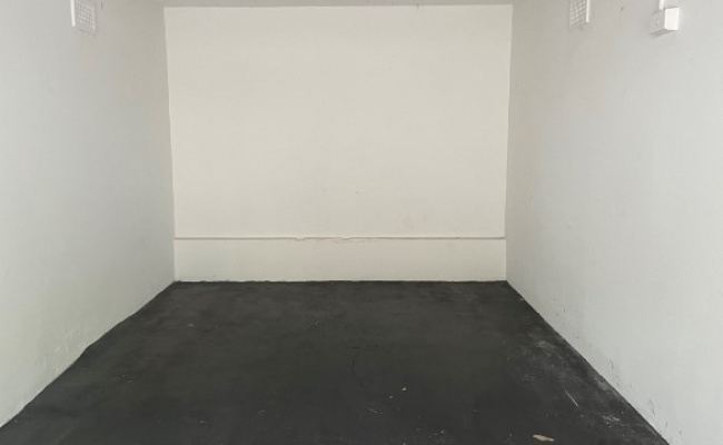 Darling Point - Secure LUG for Parking/Storage Near Ferry Station